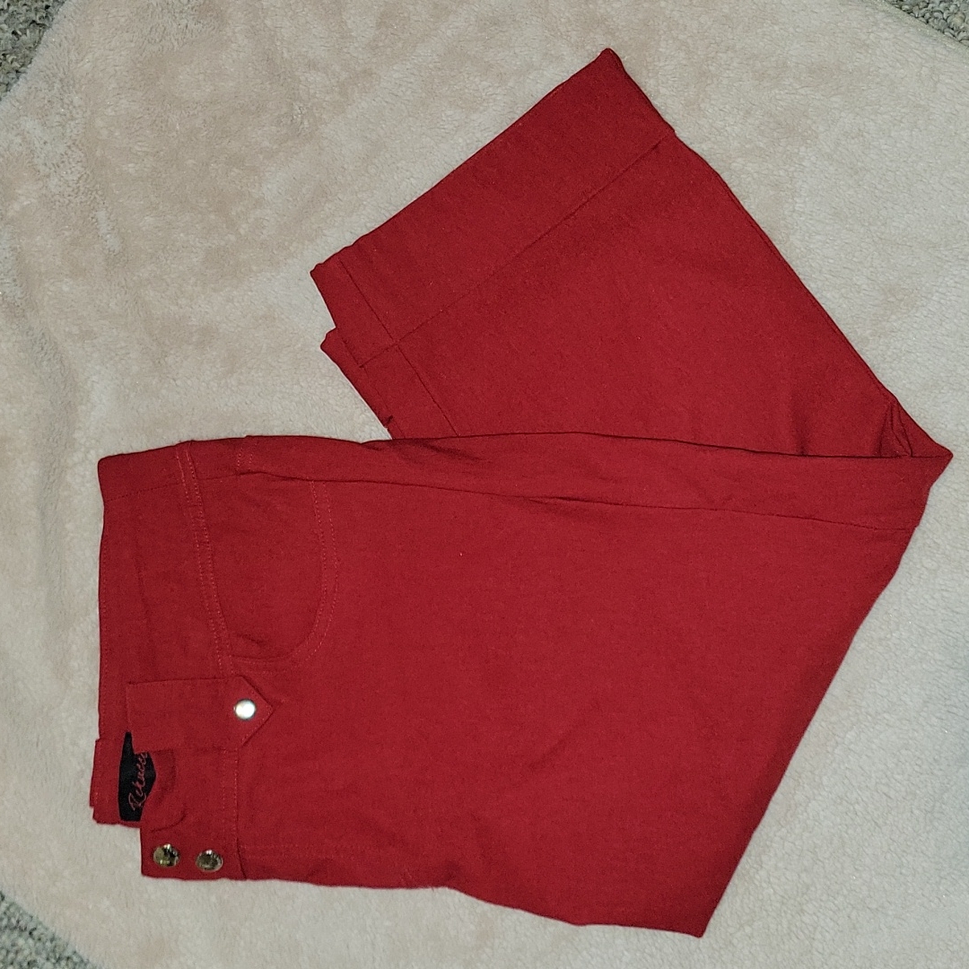 Rekucci Womans Cuffed Capri